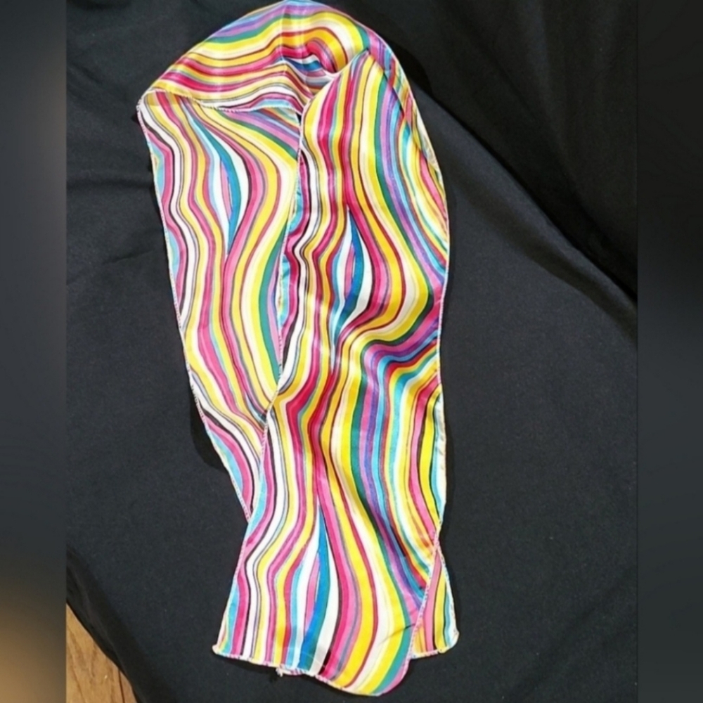 COLORFUL STRIPED SCARF
